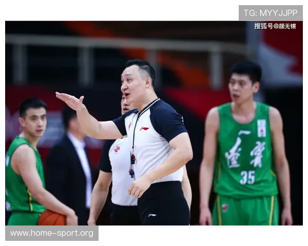 裁判争议引发广泛讨论 深夜紧急发布澄清声明登热搜第一